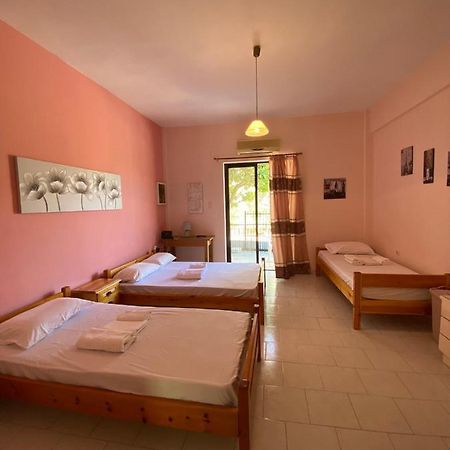 Yfantis Sakis Apartment'S Эратини Экстерьер фото