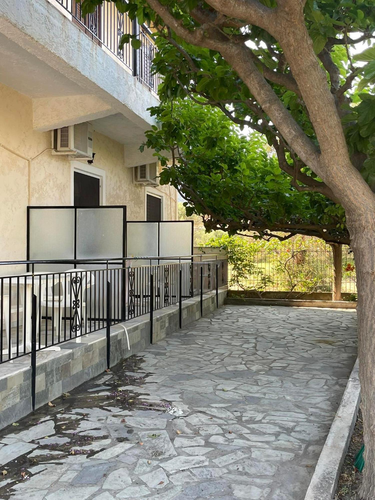 Yfantis Sakis Apartment'S Эратини Экстерьер фото
